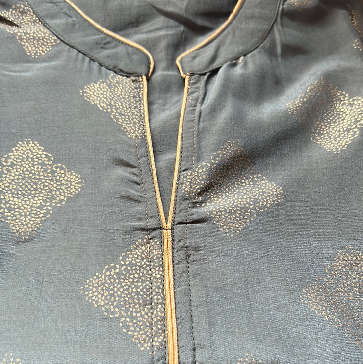 Grey Silk Blend Kurta with Pants and Dupatta