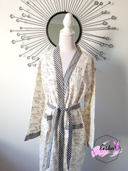 Long Kimono Robe - White Flemingo